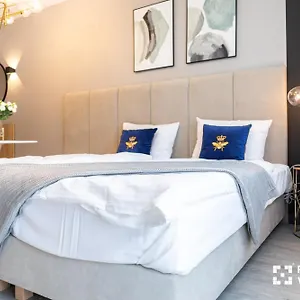 apartament-brzoskwiniowy-wroclaw.hotelswroclaw.com/